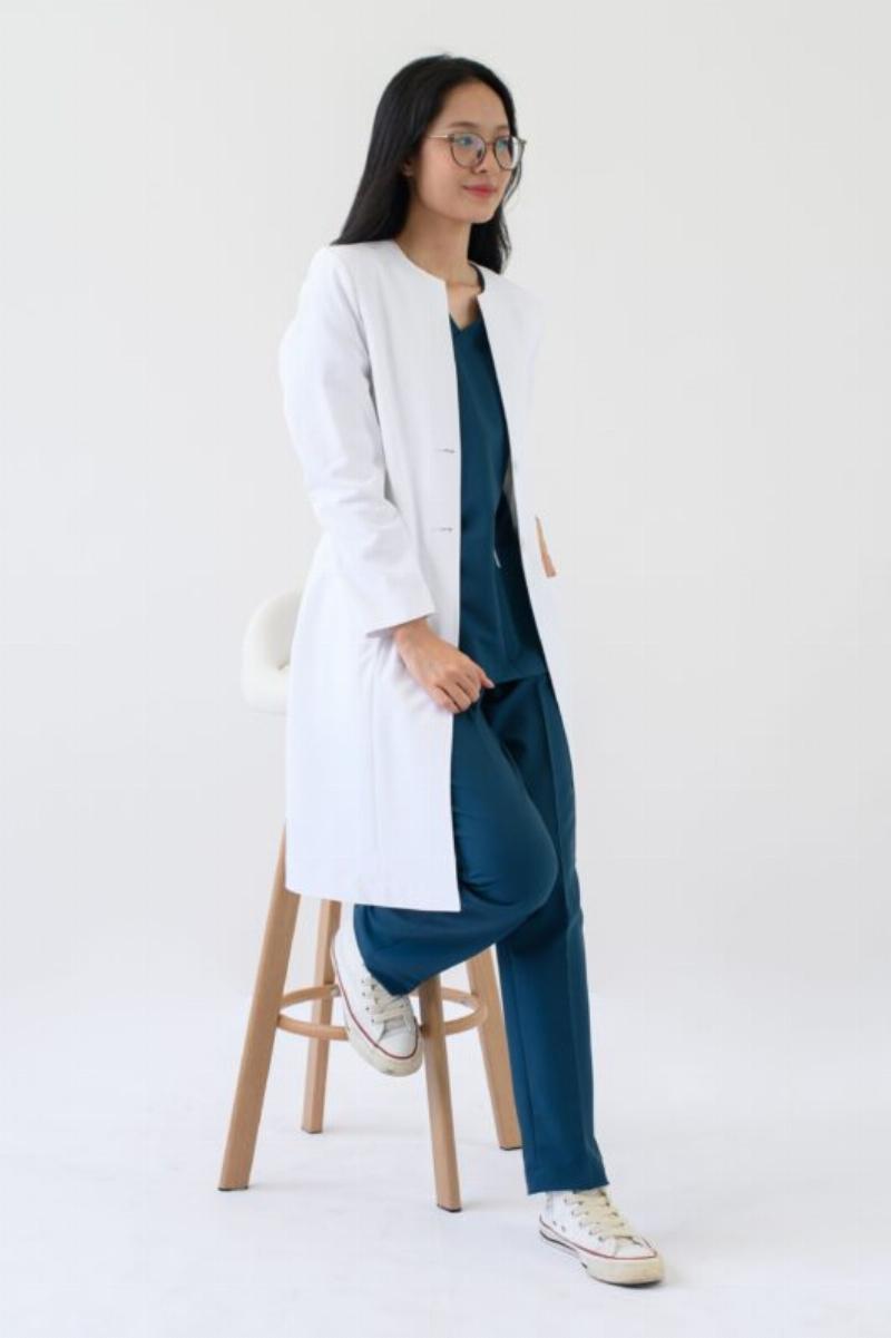Chọn áo blouse sinh viên phù hợp với dáng người