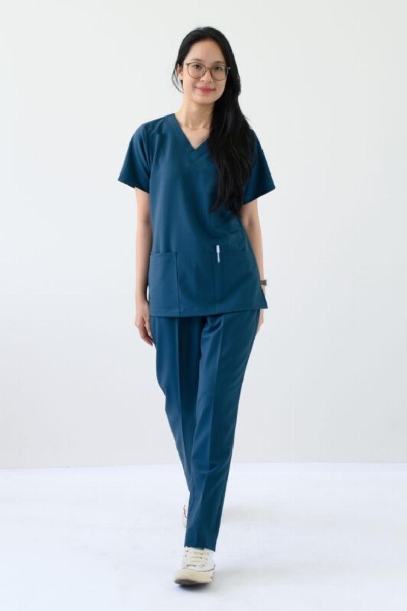 Chọn đồ scrubs phù hợp với dáng người