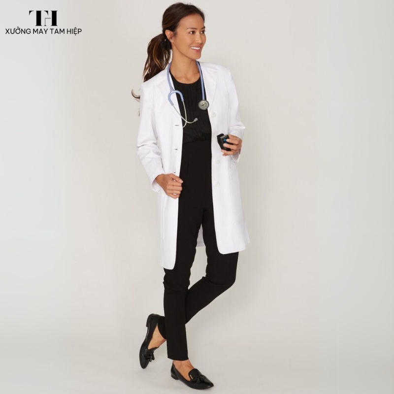 May áo Blouse nữ tại đâu chất lượng, giá tốt và đạt chuẩn y tế? 14 Đặt may áo Blouse nữ số lượng lớn, đúng thời gian tại Xưởng Tam Hiệp