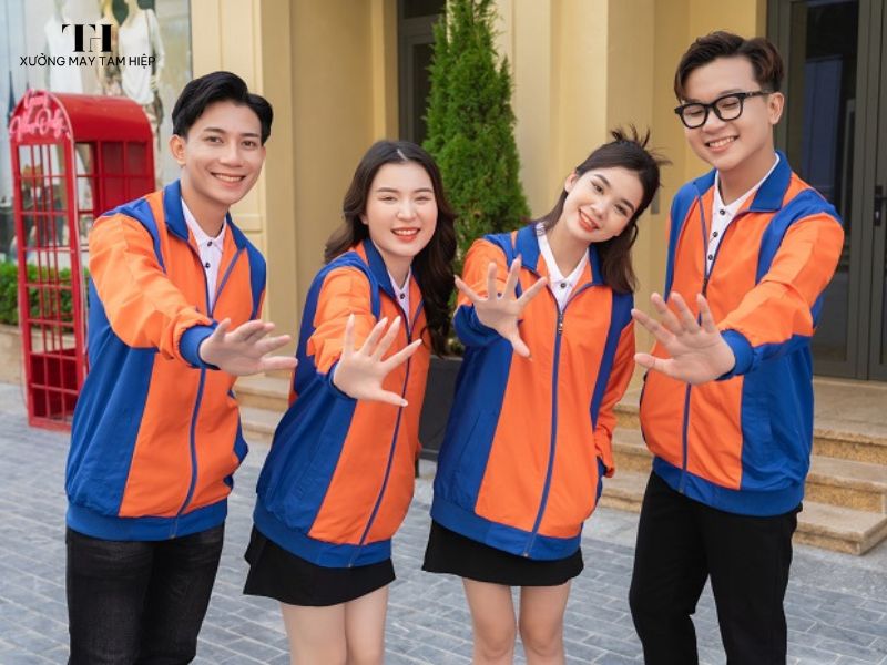 Xưởng may áo gió đồng phục đẹp, theo yêu cầu, chất lượng, giá tốt. 9 Áo gió đồng phục chất lượng cho công ty