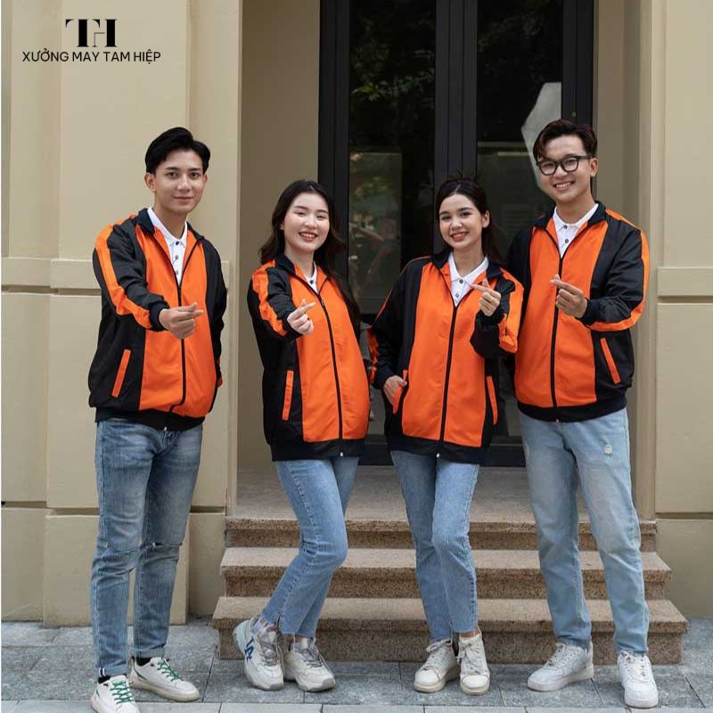 Xưởng may áo gió đồng phục đẹp, theo yêu cầu, chất lượng, giá tốt. 7 Xưởng may Tam Hiệp đã và đang phục vụ hàng triệu khách hàng trên cả nước