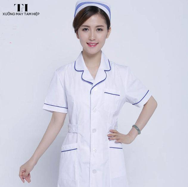 May đồng phục y tá chất liệu mềm mại, dễ chịu khi mặc tại Xưởng Tam Hiệp