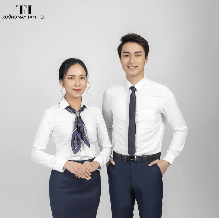 Xưởng May Tam Hiệp - nhận may áo sơ mi đồng phục giá rẻ, chất lượng nhất năm 2025 8 Lịch lãm và tinh tế trong từng mẫu áo sơ mi đồng phục ngân hàng