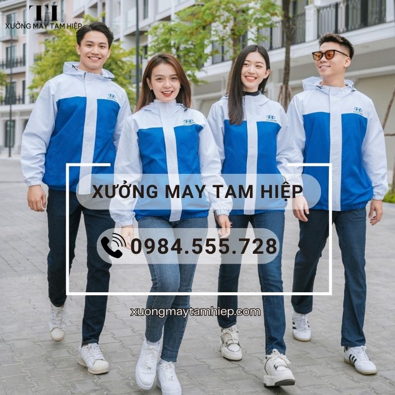 Xưởng may áo gió đồng phục đẹp, theo yêu cầu, chất lượng, giá tốt. 2 Liên hệ ngay để nhận báo giá may áo gió đồng phục tại xưởng may Tam Hiệp