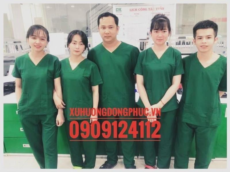 Xu hướng áo blouse bác sĩ mới nhất