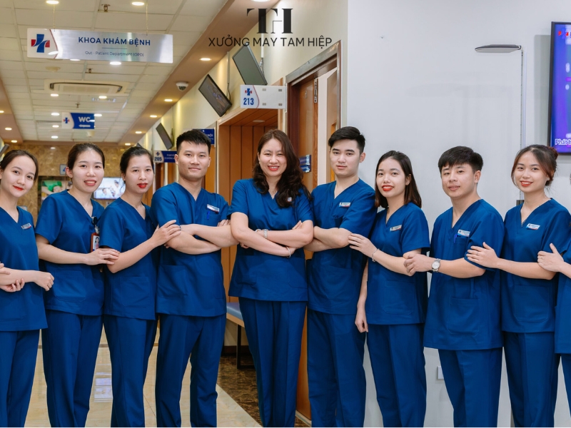 Đồng phục điều dưỡng xây dựng hình ảnh chuyên nghiệp