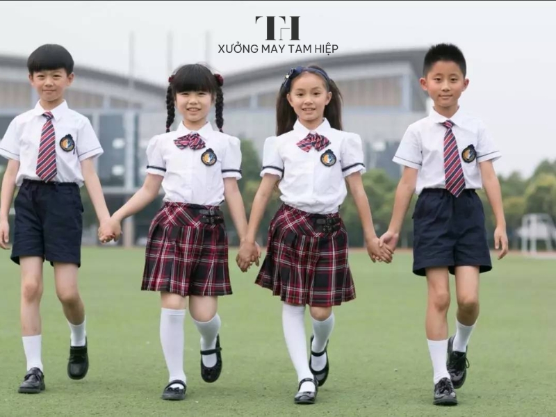 May váy học sinh 4 Chân váy học sinh kẻ caro cho bé tiểu học
