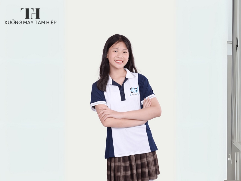 May váy học sinh 1 Váy đồng phục góp phần xây dựng hình ảnh chỉn chu, nghiêm túc cho nữ sinh.