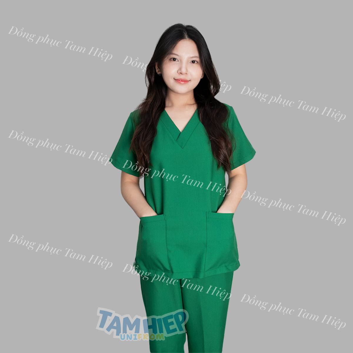 Áo Scrubs cổ tim màu xanh lá