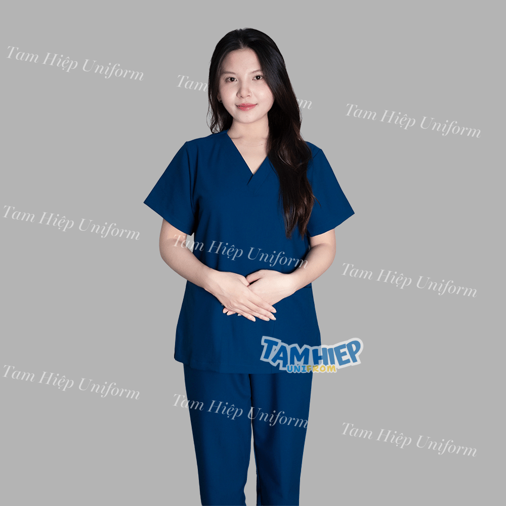 Đối tác Campuchia ký kết hợp đồng hợp tác với Xưởng May Tam Hiệp trong lĩnh vực may quần áo scrubs xuất khẩu