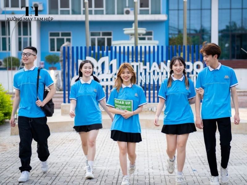 Hình ảnh sinh viên mặc đồng phục Đại học Thành Đô 7