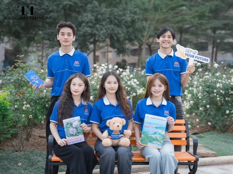 Hình ảnh sinh viên mặc đồng phục Đại học Thành Đô 3