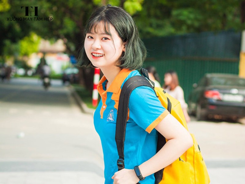 Hình ảnh sinh viên mặc đồng phục Đại học Y Hà Nội 10 Hình ảnh sinh viên mặc đồng phục Đại học Thương mại 4