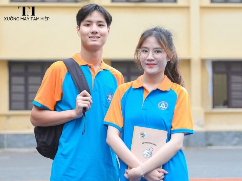 Hình ảnh sinh viên mặc đồng phục Đại học Y Hà Nội 8 Hình ảnh sinh viên mặc đồng phục Đại học Thương mại 2