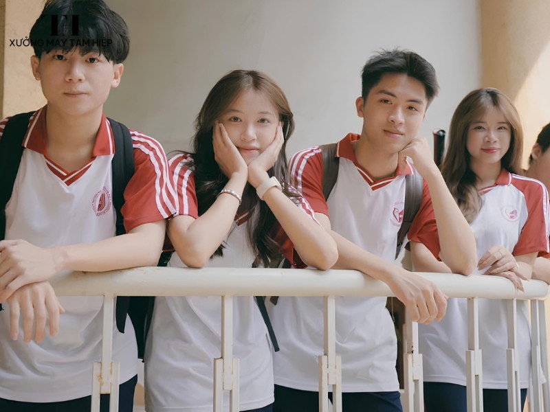 Hình ảnh sinh viên mặc đồng phục Đại học Y Hà Nội 10 Hình ảnh sinh viên mặc đồng phục Đại học Văn hoá Hà Nội 4