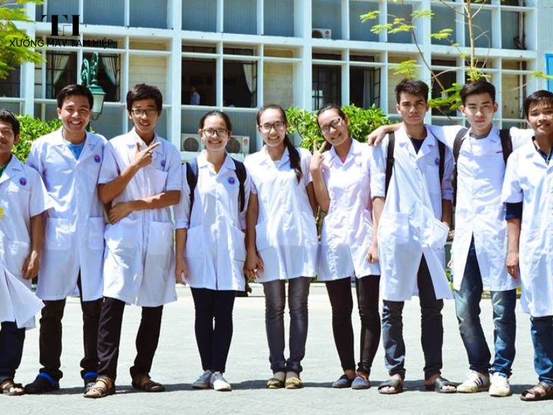 Hình ảnh sinh viên mặc đồng phục Đại học Xây dựng 10 Hình ảnh sinh viên mặc đồng phục Đại học Y tế công cộng 4