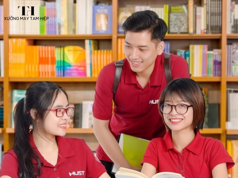 hinh anh sinh vien mac dong phuc truong dai hoc bach khoa 5